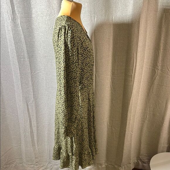 Women's Floral Dress - Black and Green - Picture 11 of 14